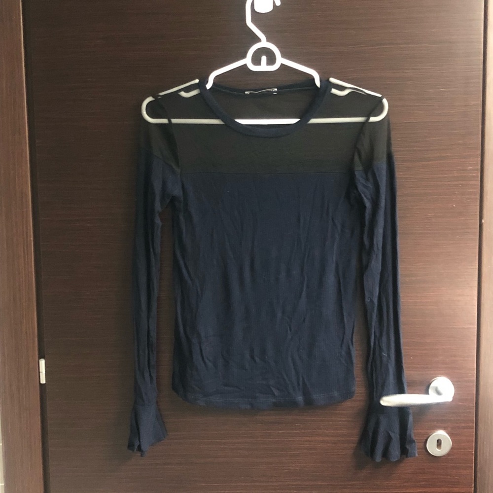 Zara ruffle sleeve top